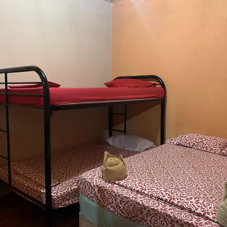 !Que Tuanis! Hotel